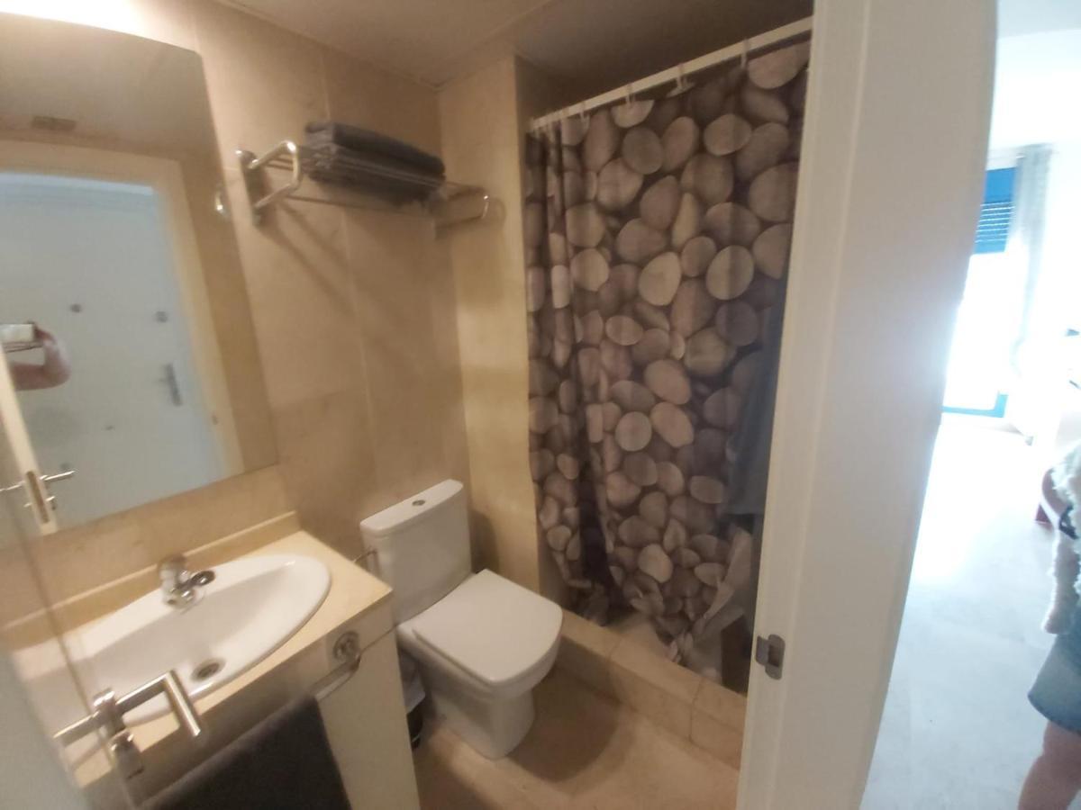 Atico Quintero Apartment เบนัลมาเดนา ภายนอก รูปภาพ