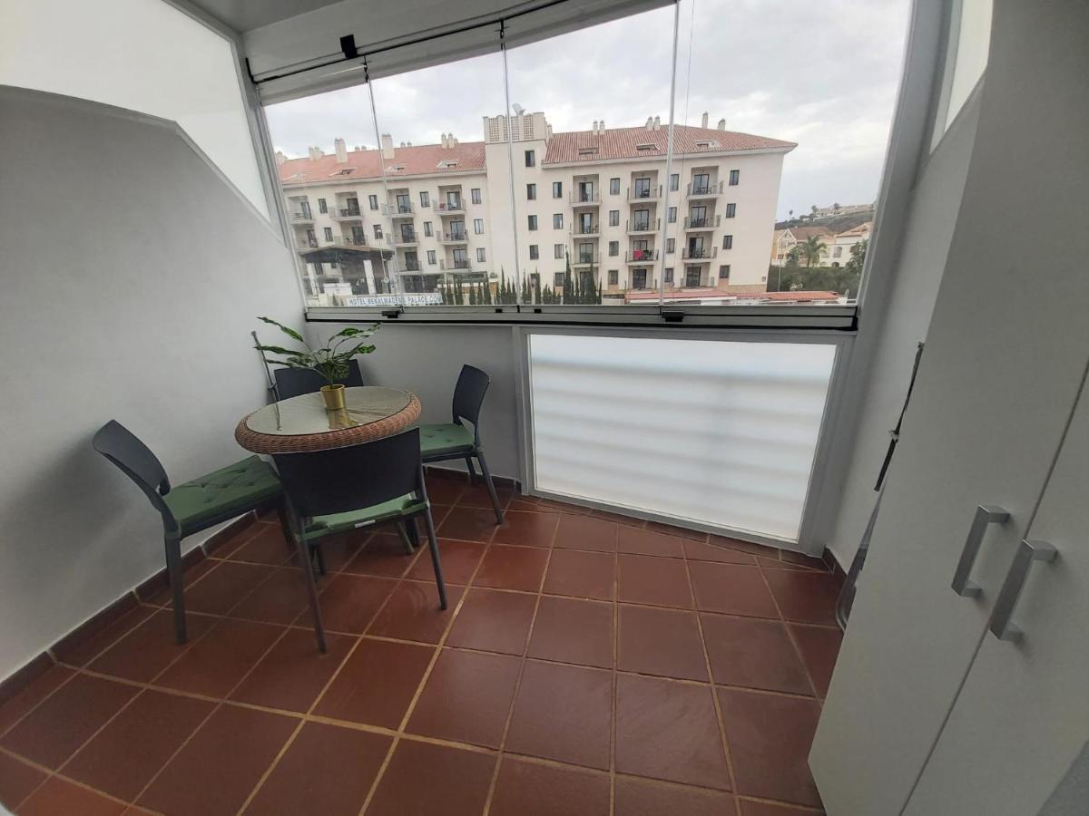 Atico Quintero Apartment เบนัลมาเดนา ภายนอก รูปภาพ